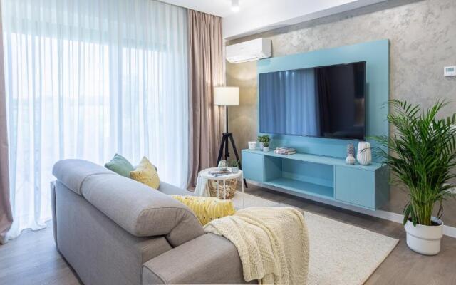 Il Lago - Turquoise - Cozy Luxurious Smart Home By The Lake