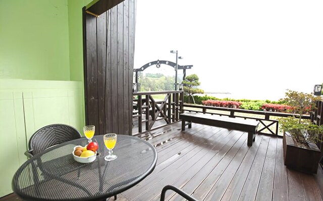 Geoje The Beach Pinx Pension