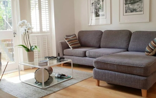 2-bed, Sleeps 4, Garden