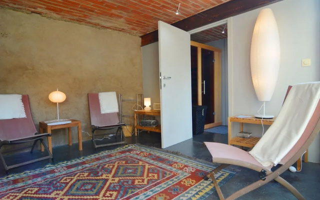 Elegant Estate Stay, Maredsous