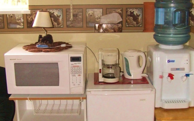 Silvern Lake Trail Bed & Breakfast