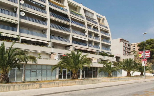Apartment Split with Sea View 04