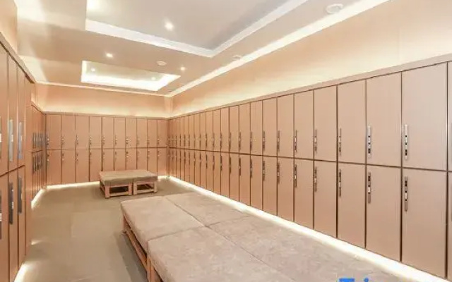 Guanlan Yue Hot Spring Holiday Hotel