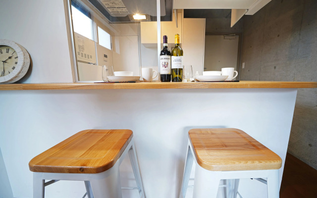 Laffitte Hirai Condominium Hotel