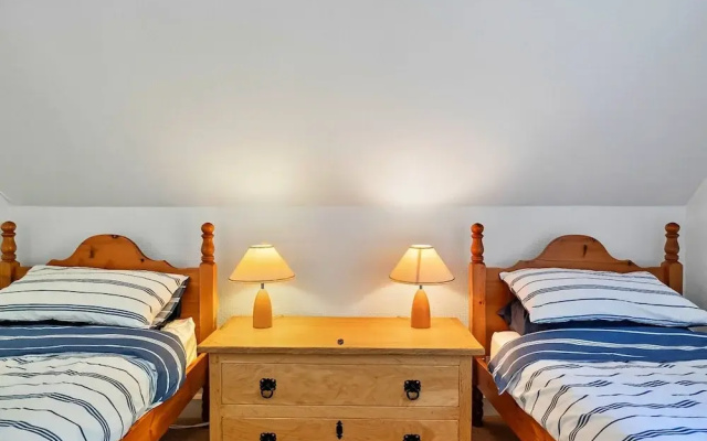 Apartment in Salcombe With Stunning Sea Views