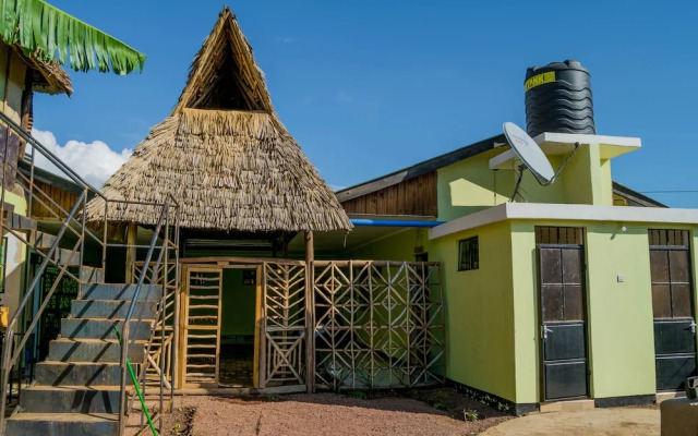 Kilimanjaro Summit Lodge