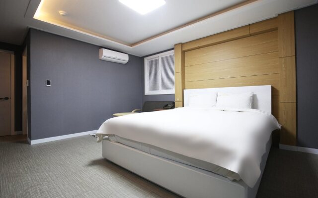 Rex Hotel Cheonan