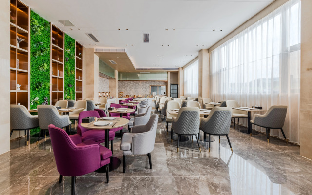 Lavande Hotel (Foshan West Railway Station Shishan)