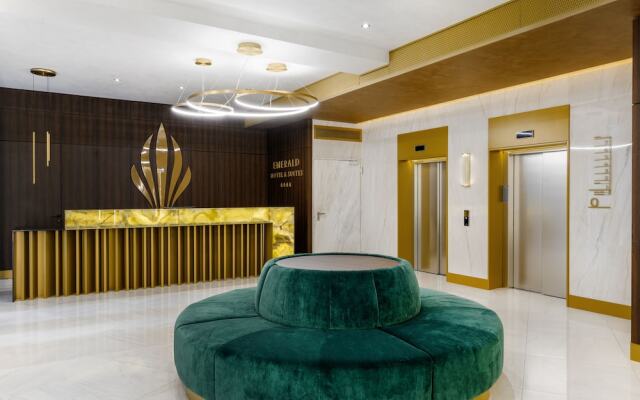 Emerald Downtown Suites