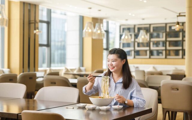 Courtyard by Marriott Zhengzhou Airport
