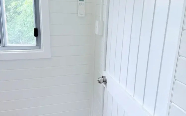 Beach accommodation shared facility