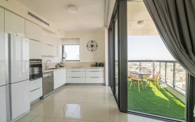 Gorgeous Design 3 BDR Appart - J Tower - Amazing View!