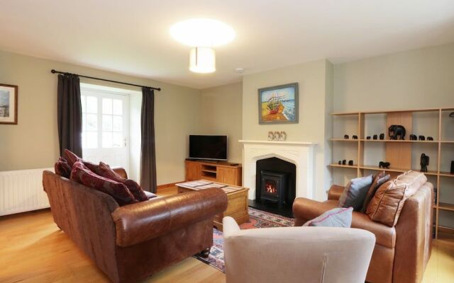 Dunnottar Woods House