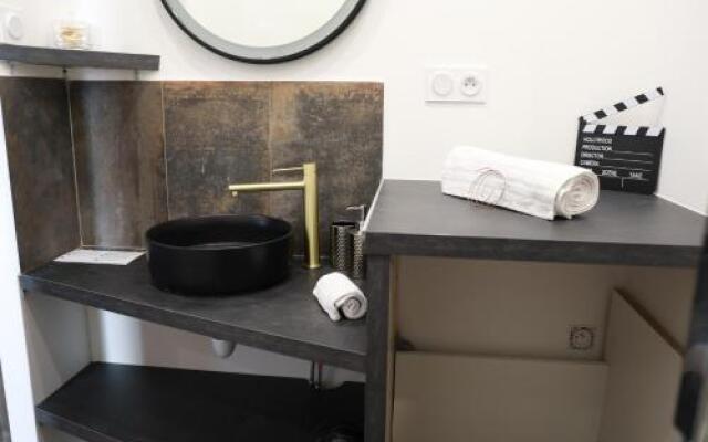 * Les Suites Aux Étoiles *