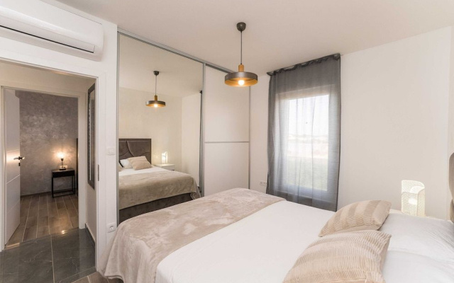 Luxury D Apartments