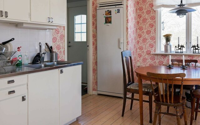 6 Person Holiday Home in Löttorp