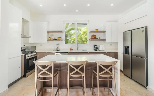 Rustic Villa With 3BR Pool bbq in Cap Cana