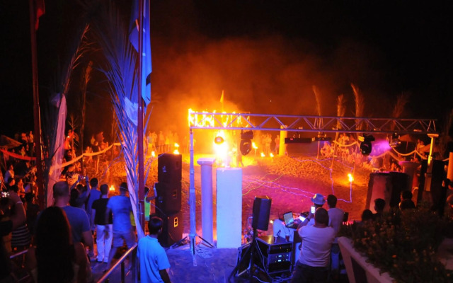 Rubi Hotel