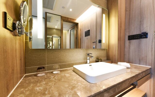 Atour Hotel