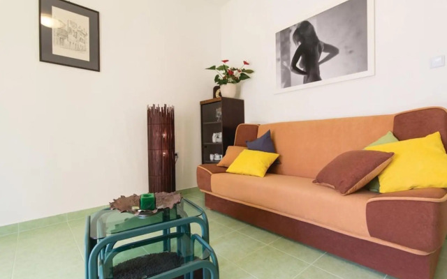 Two Bedroom Apartment Valdebecco for 5 persons