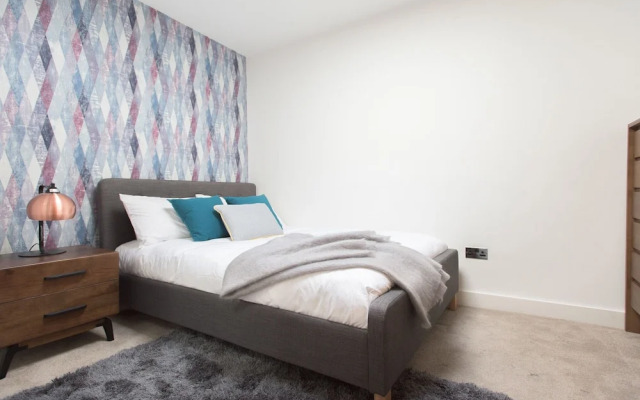 The White Wood Forest - Jewellery Quarter 3bdr Home