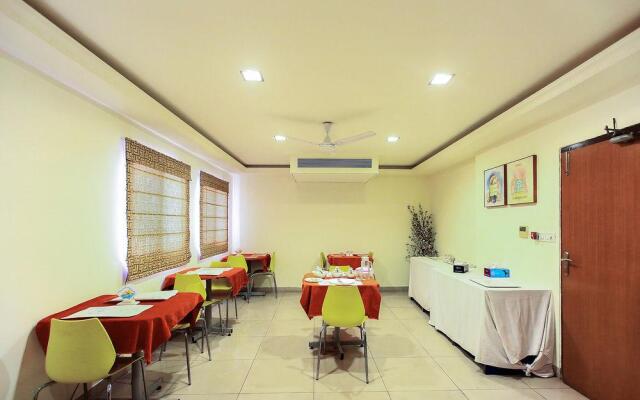 Treebo Trip Cynosure Suites