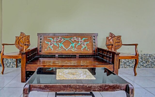 OYO Life 91268 Homestay Bu Erma Syariah