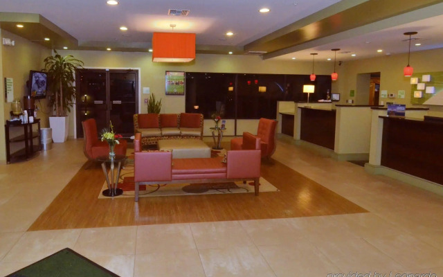 Holiday Inn Fort Myers - Downtown Area by IHG
