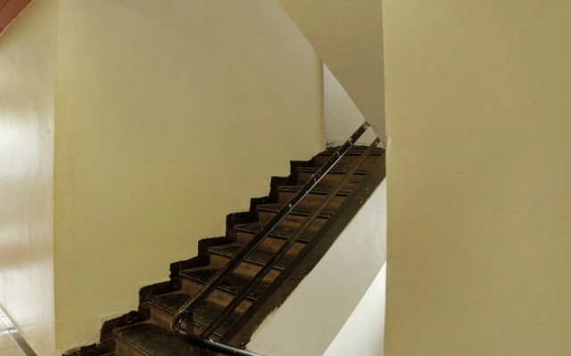 OYO 17342 Aditya Service Apartment