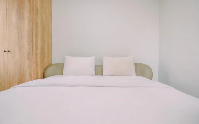 Modern Look And Comfy 2Br Transpark Cibubur Apartment
