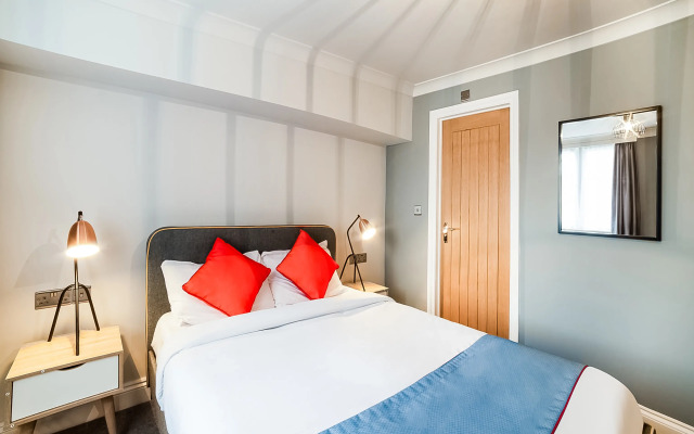 OYO Townhouse Apollo