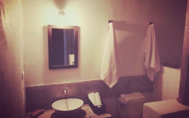 Hotel Lavi