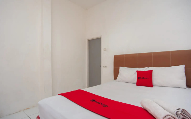 RedDoorz near Jalan Jenderal Sudirman Palembang - Hotel in Palembang - Photo 3