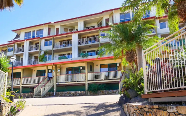 Spa Haven Deluxe 17A