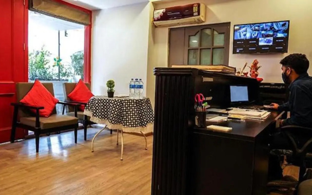 Fabexpress Highway Residency