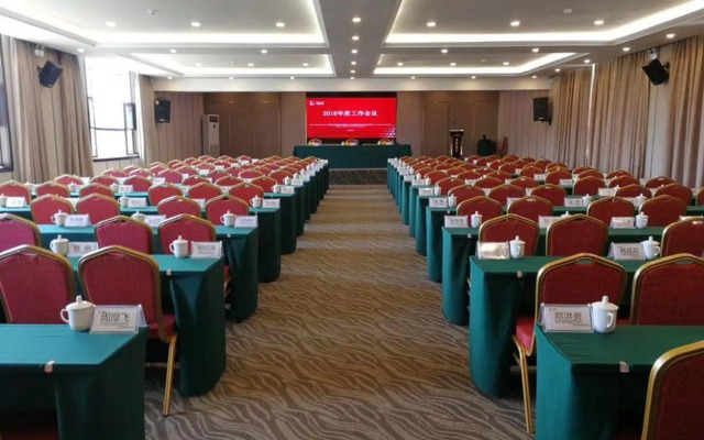 Guifeng Hotel Zhenfeng