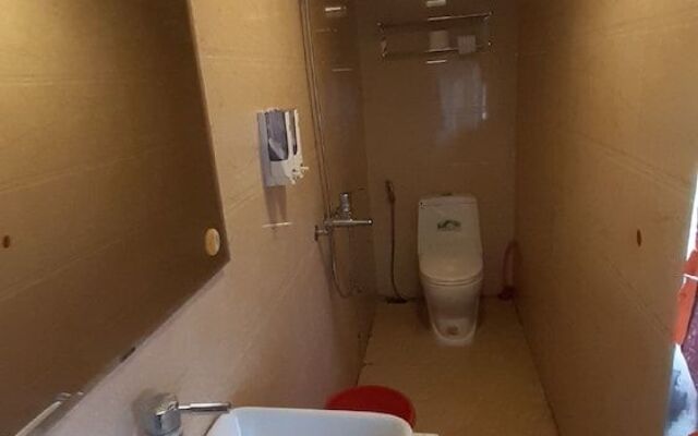 OYO 1000 Az Hotel