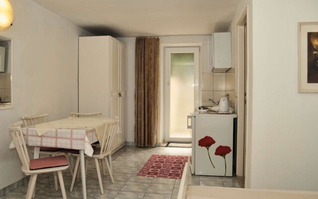 Apartments Mili