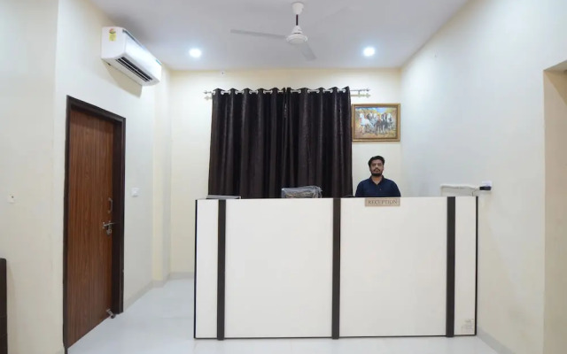 OYO 19970 Hotel Pink View