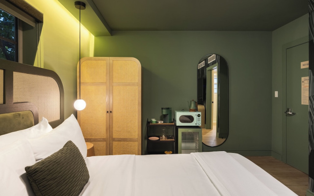 Art Deco Marela Boutique