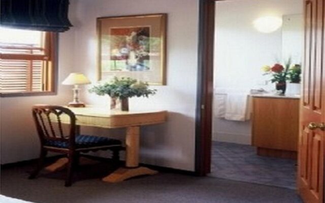 Leatherwood Lodge