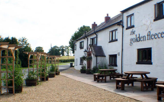 The Golden Fleece Inn