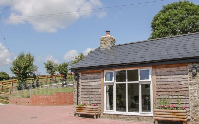 The Boundary Annex