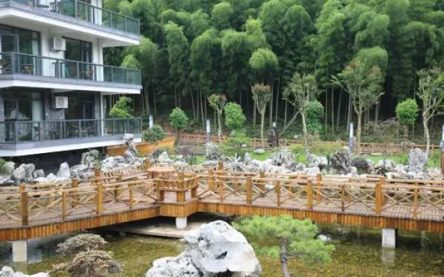 Moon Bay Resort