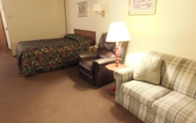 AmeriVu Inn and Suites