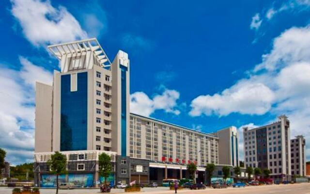 Promenade Hotel