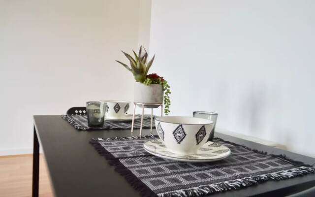 1 Bedroom Apartment In Leith