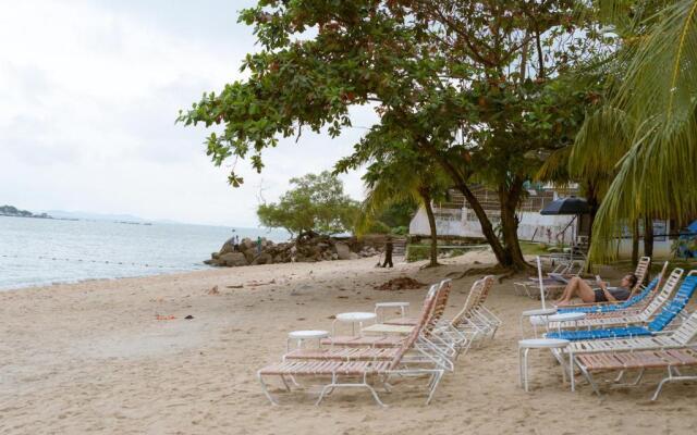 H Beach Suite at Rainbow Paradise Beach Resort
