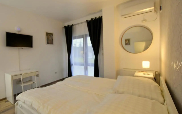 Neferprod Apartments - IS - CAM 03