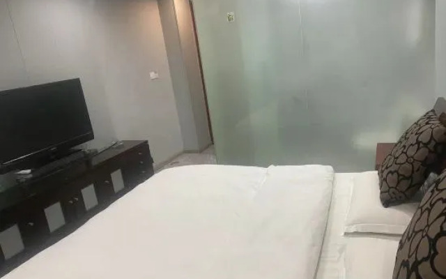 Cixi Huakun Theme Hotel